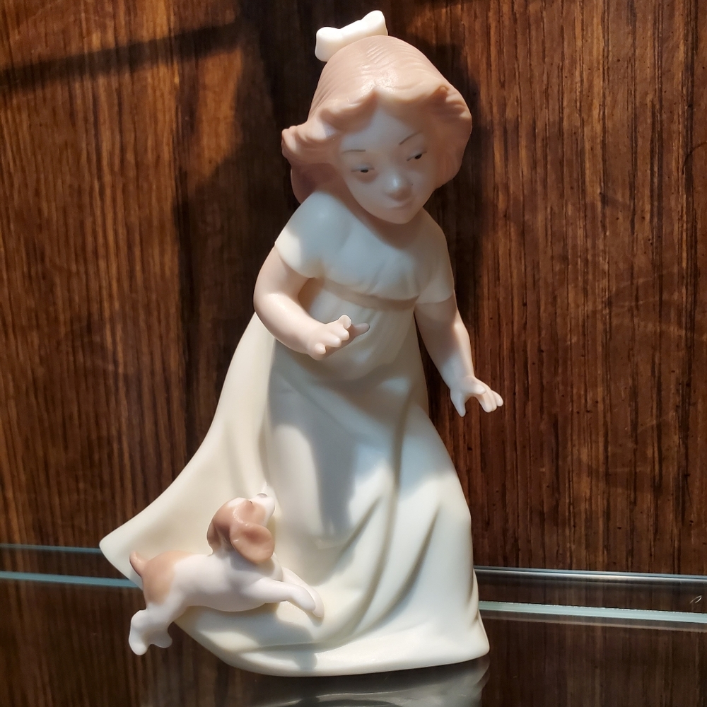 Let's Play Tag by Golden Memories Lladro
